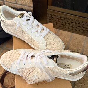 Vintage Havana Cream and White Sneakers